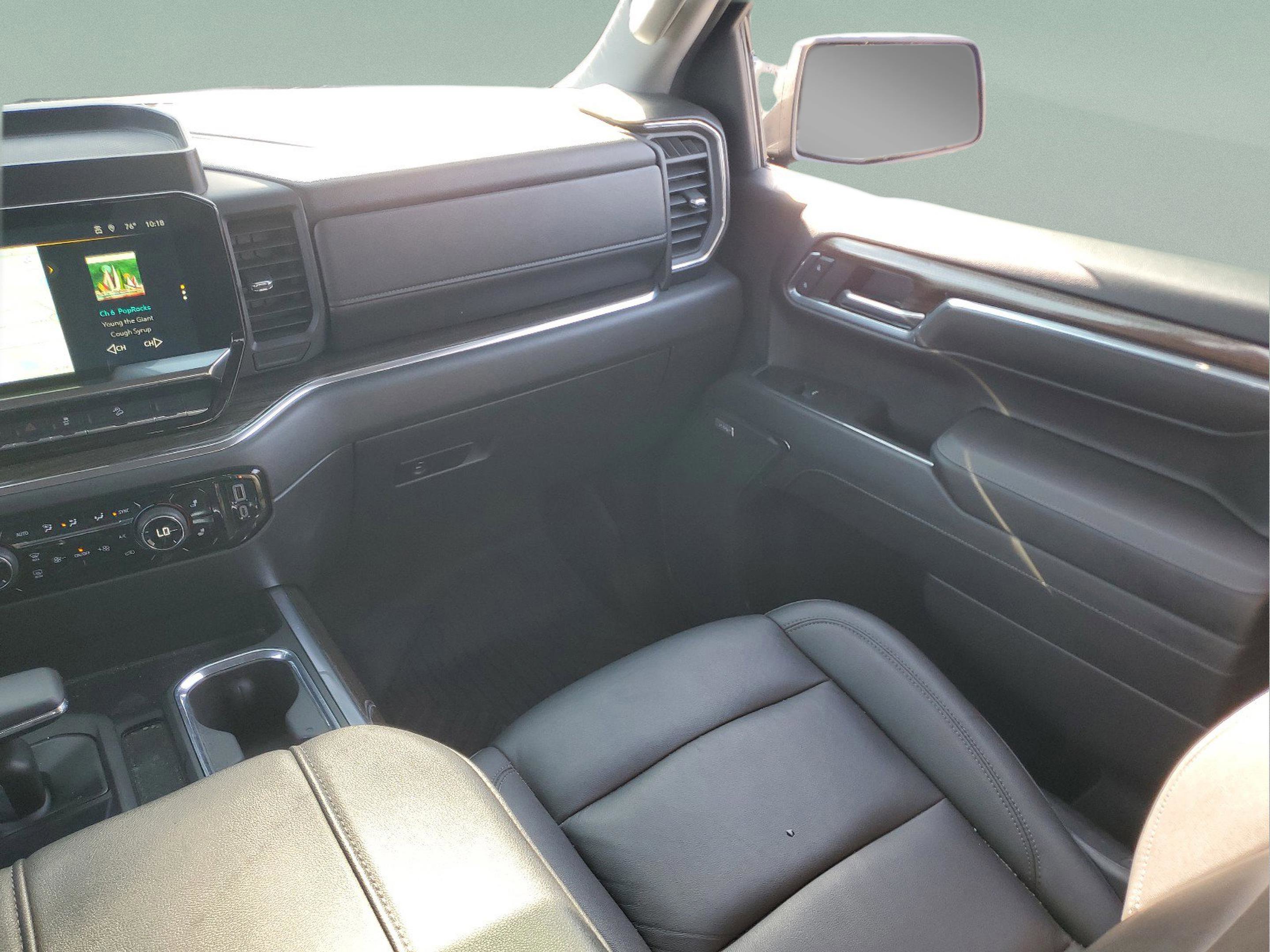 Used 2024 Chevrolet Silverado 1500 LT Trail Boss w/ Convenience Package II image 15