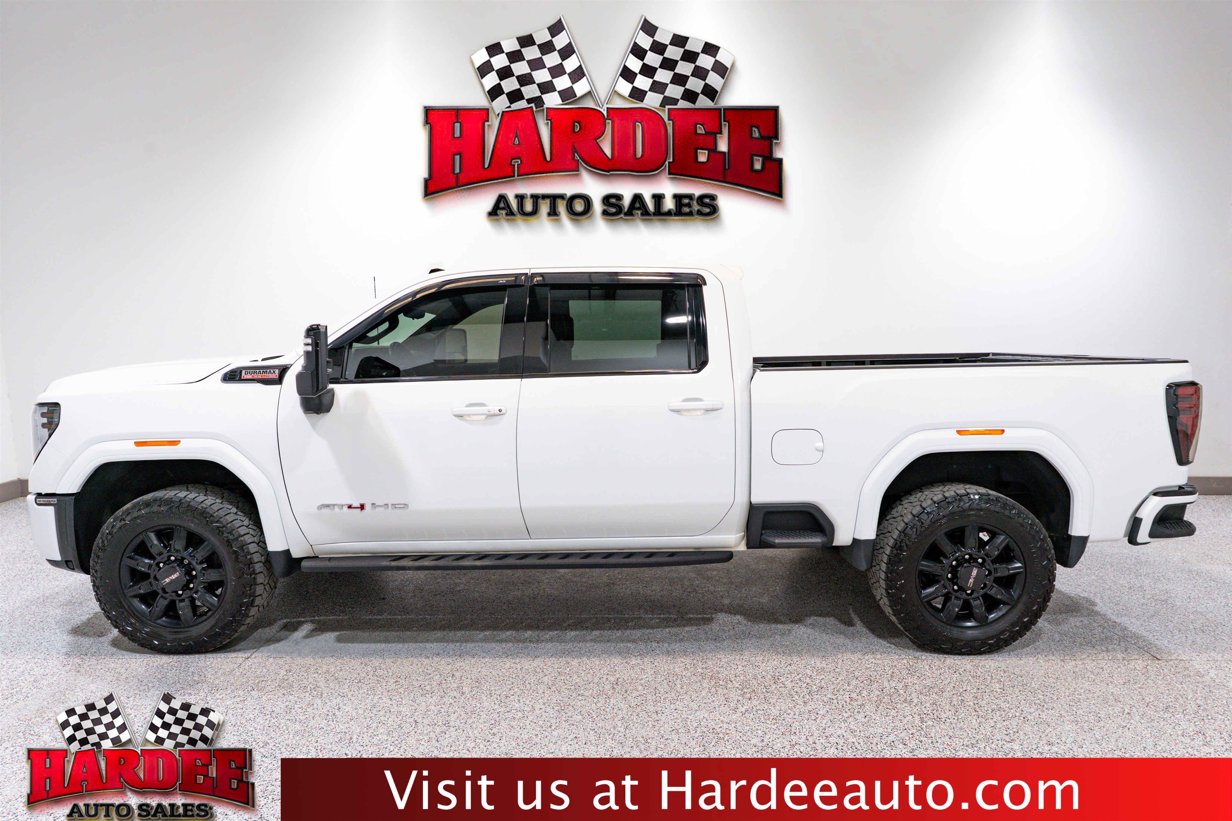 Used 2024 GMC Sierra 2500 AT4 w/ AT4 Premium Plus Package image 1