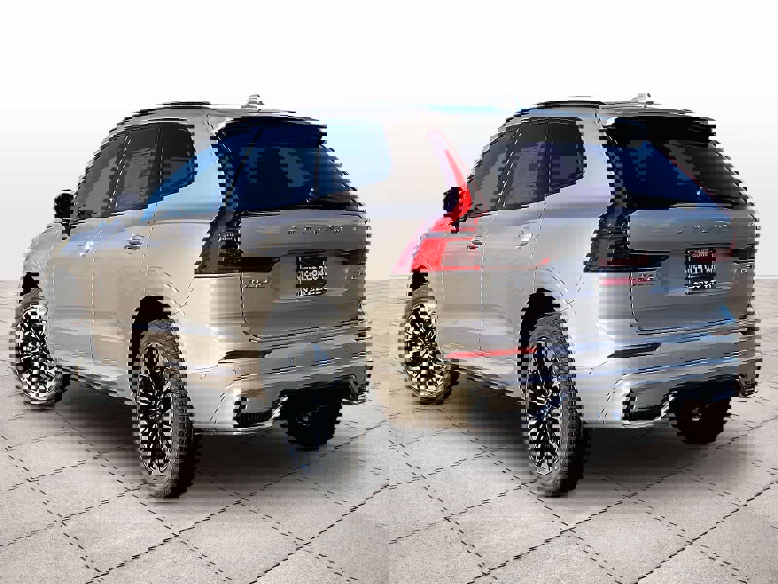 New 2026 Volvo XC60 B5 Plus w/ Protection Package Premier image 3