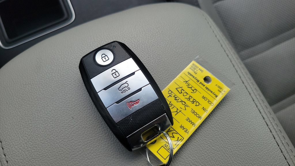 Used 2016 Kia Sorento SX AWD/4WD image 28