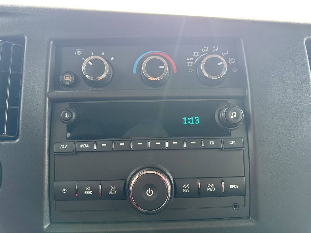 Used 2025 Chevrolet Express 3500 LT w/ LT Preferred Equipment Group image 15