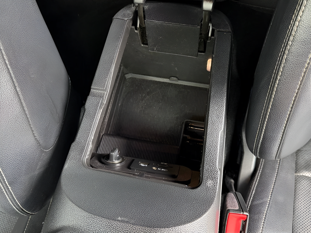 Used 2019 Ford Mustang Premium RWD image 37