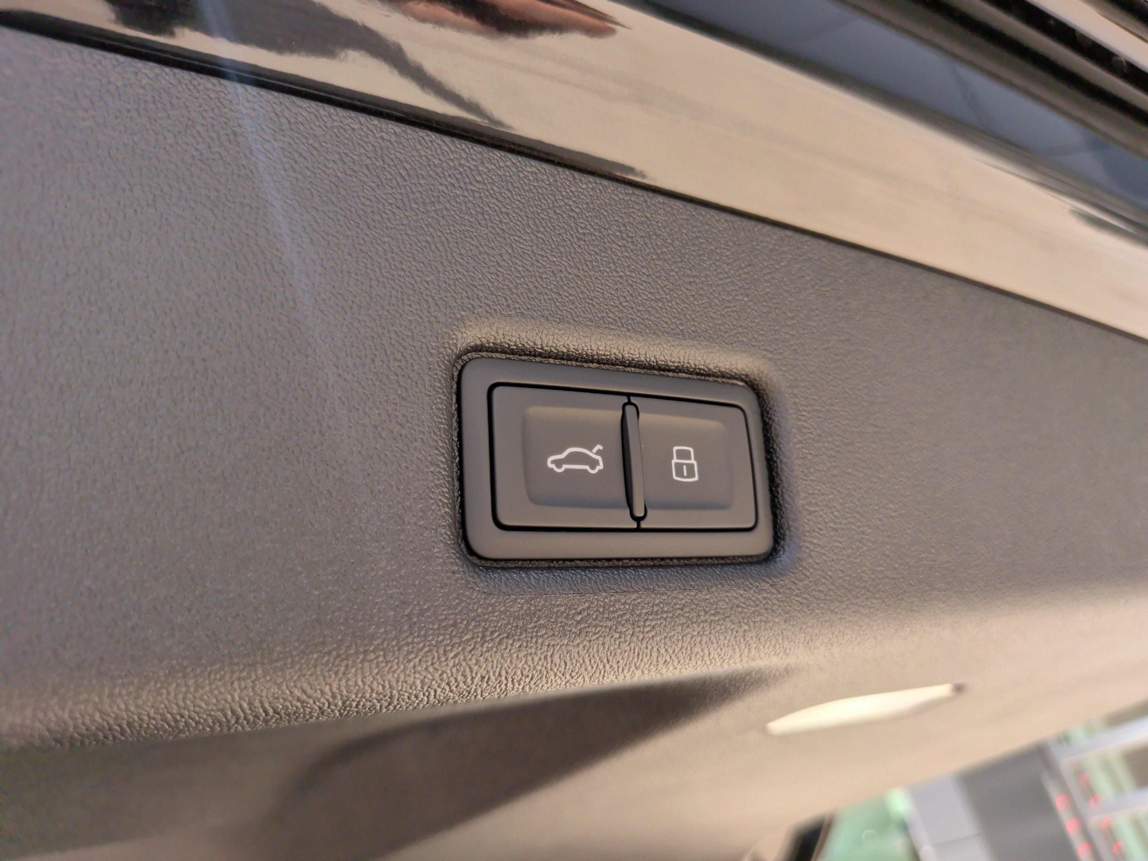 New 2026 Audi SQ5 Prestige AWD/4WD image 39