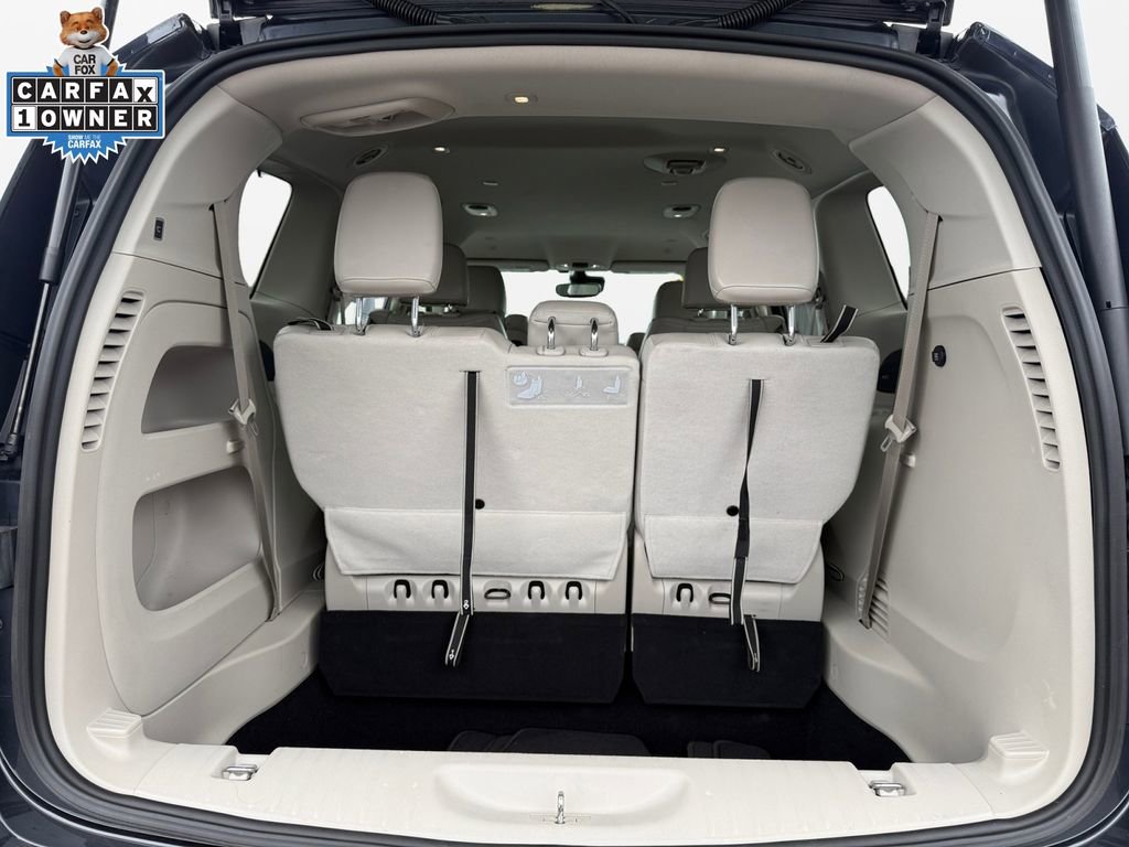 Used 2020 Chrysler Pacifica Touring-L Plus w/ Tire & Wheel Group image 18