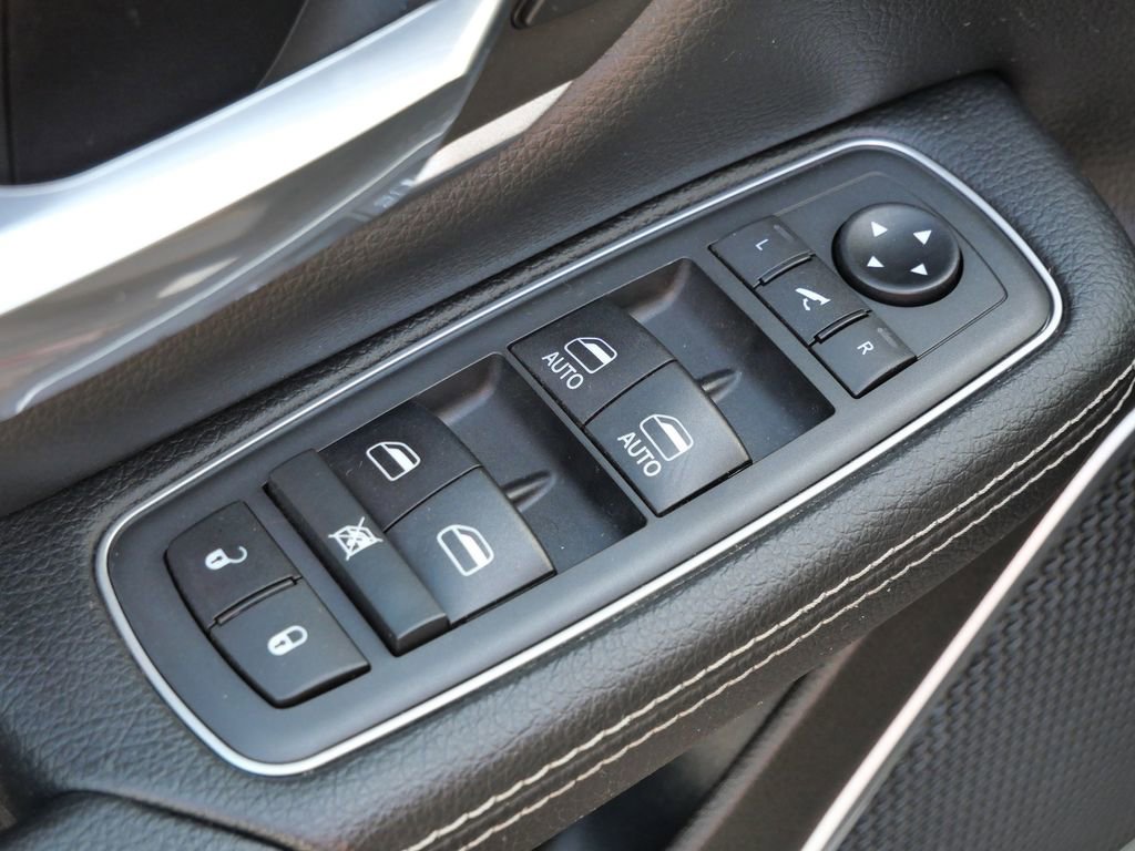 Used 2020 RAM 1500 Laramie image 17