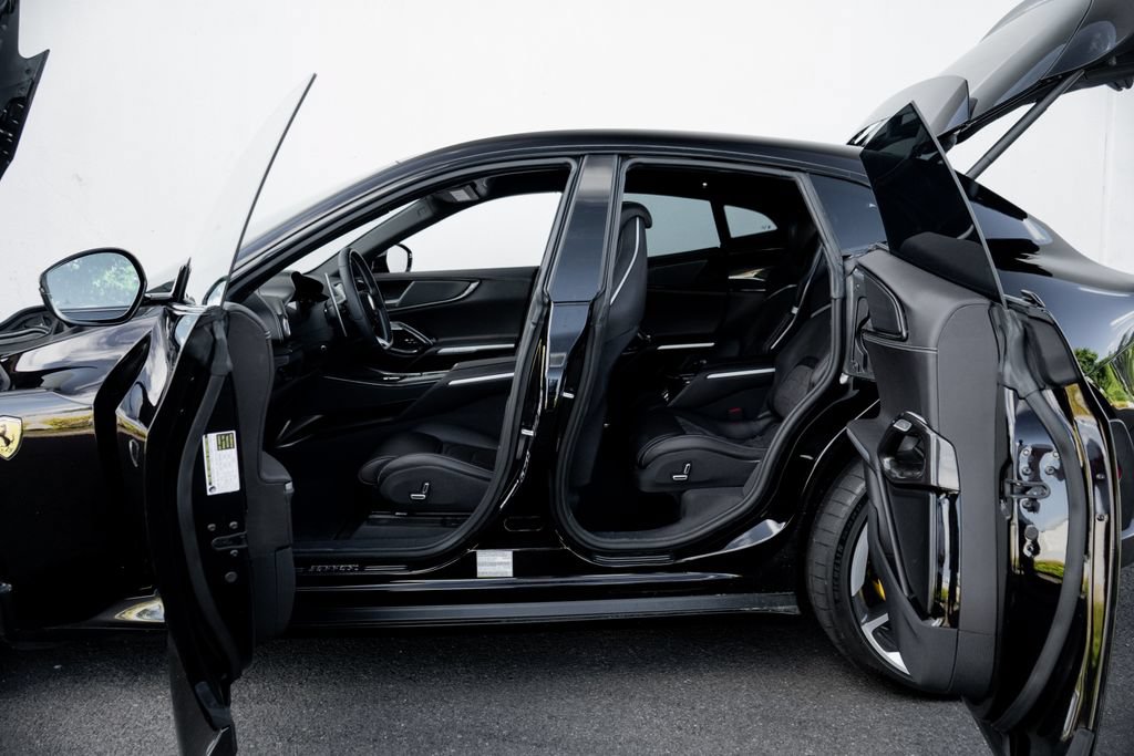 Used 2023 Ferrari Purosangue AWD/4WD image 24