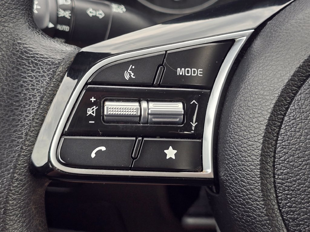 Used 2024 Kia Forte LXS w/ LXS Technology Package FWD image 30