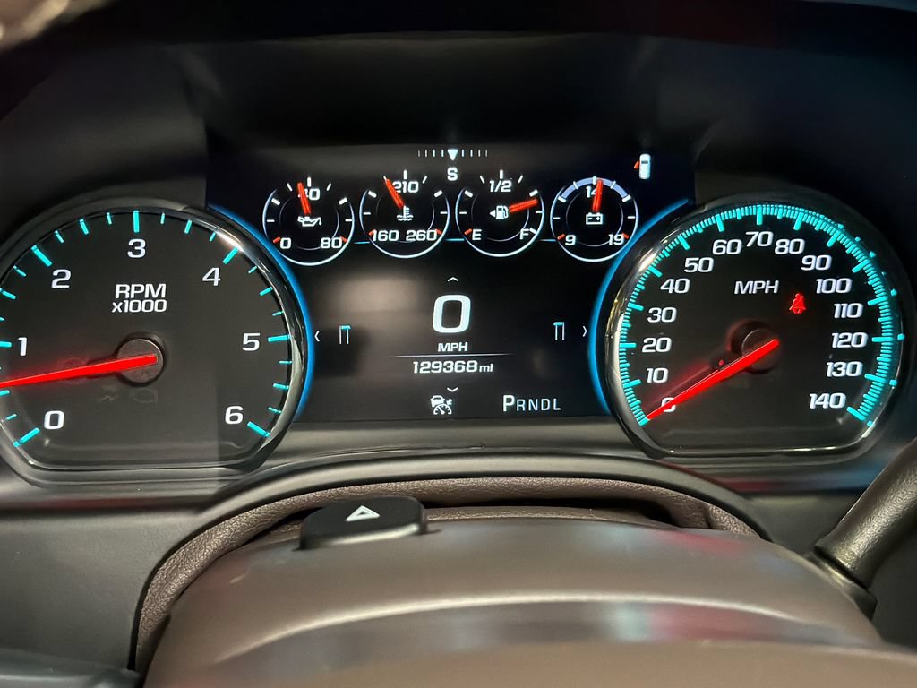 Used 2020 Chevrolet Suburban Premier w/ Premier 6.2L Value Package AWD/4WD image 21