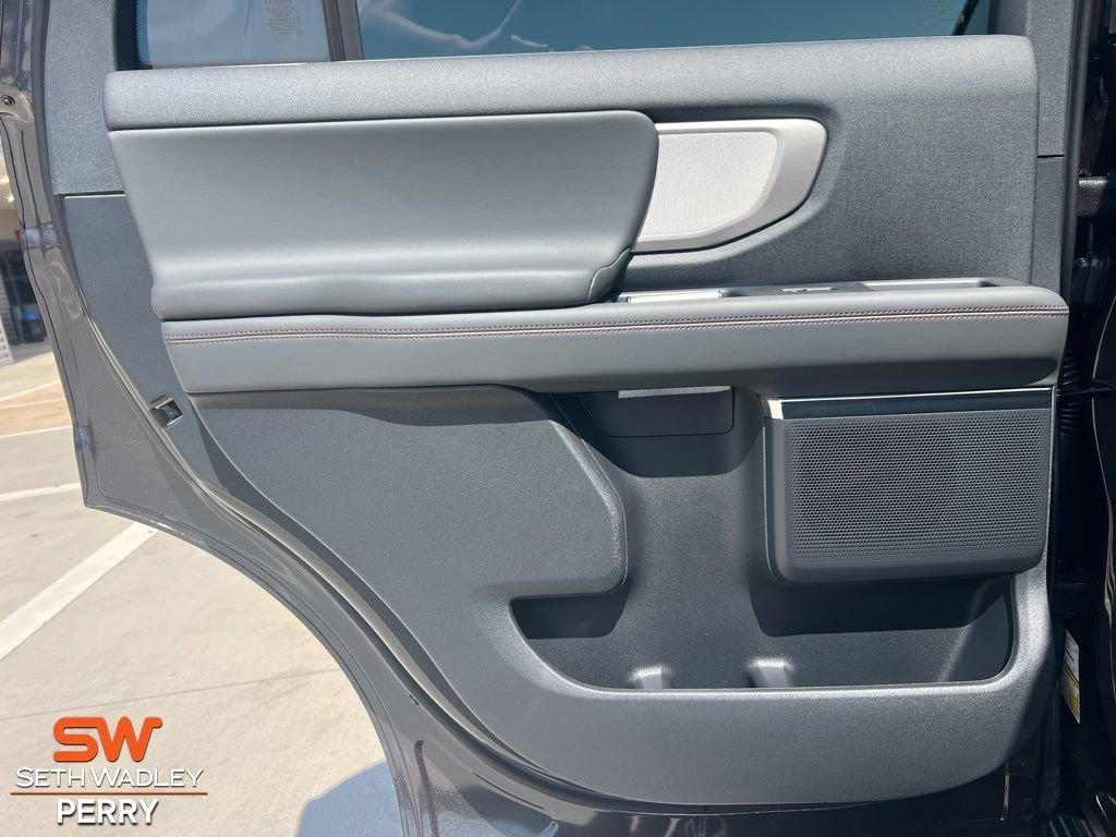 New 2025 Ford Expedition Active image 10