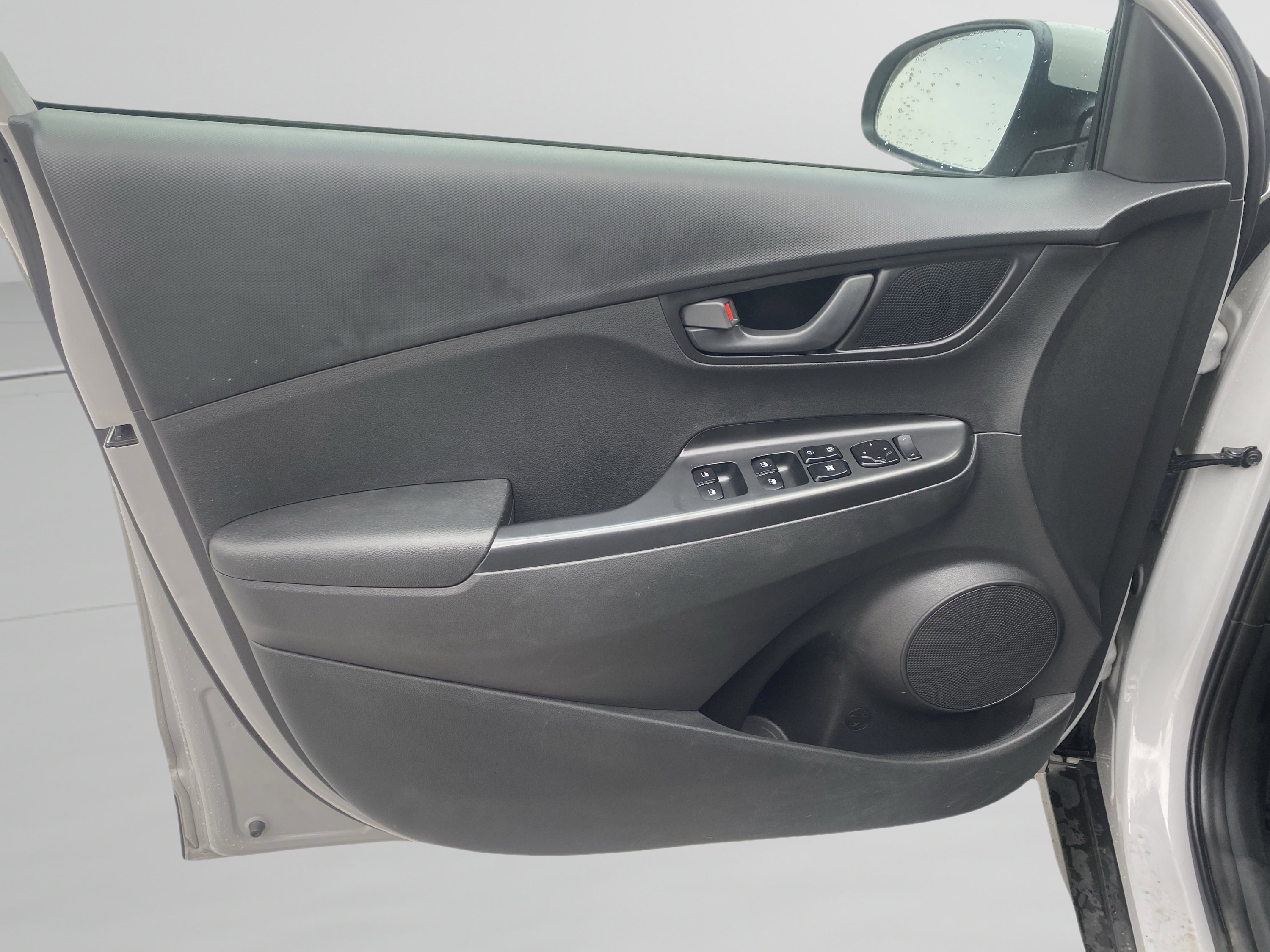 Used 2023 Hyundai Kona SEL w/ Cargo Package image 13