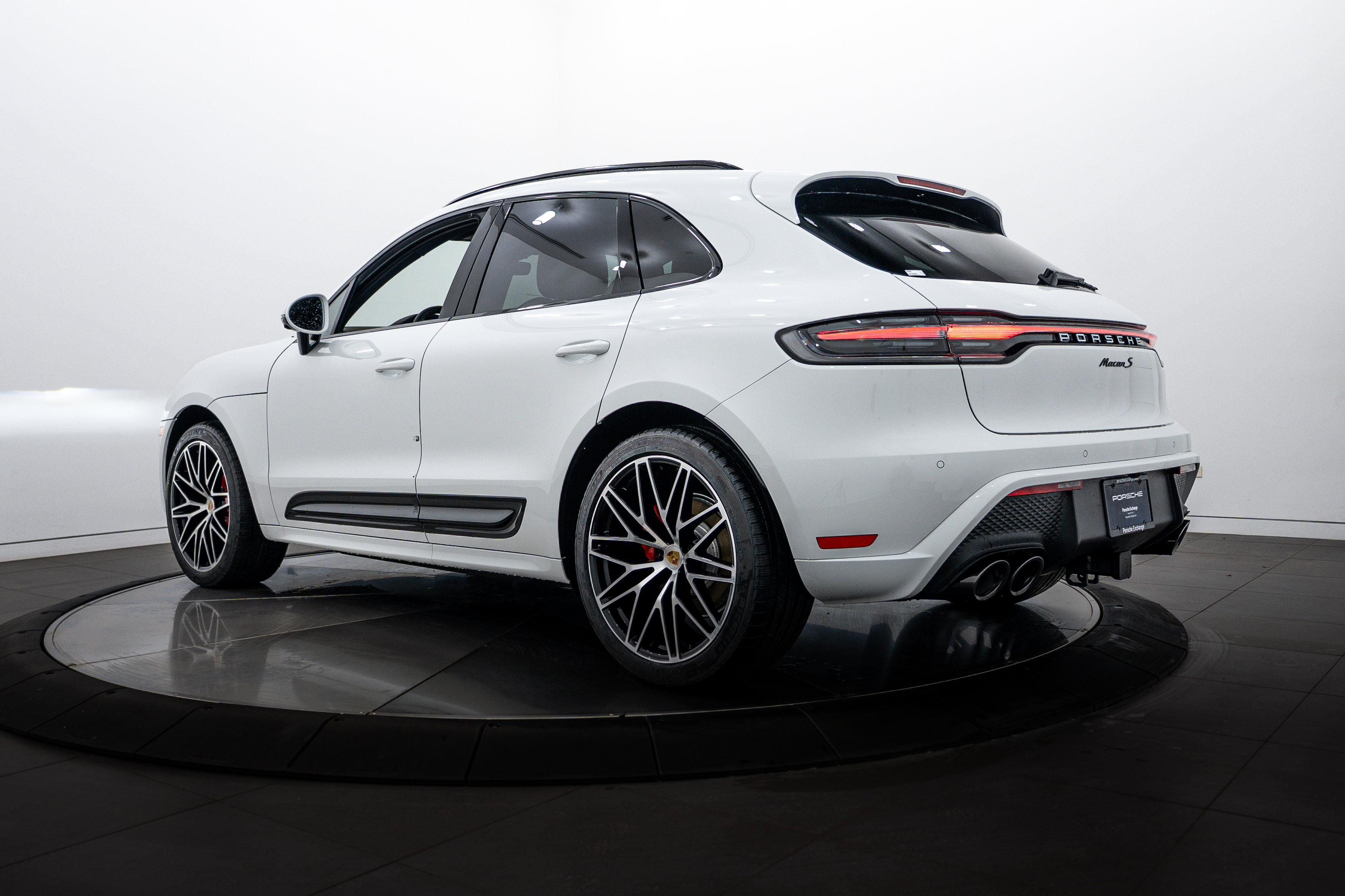 New 2026 Porsche Macan S image 3