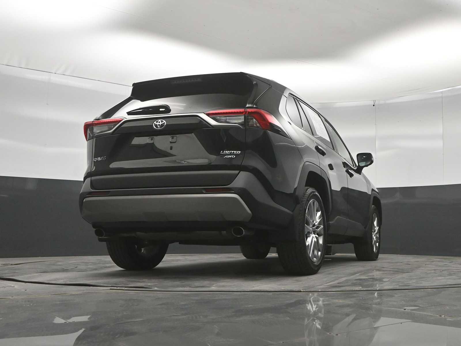 Used 2024 Toyota RAV4 Limited w/ Advanced Technology Package AWD/4WD image 41