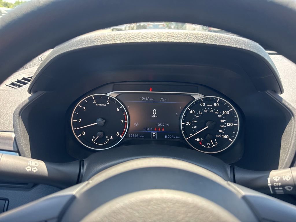 Used 2025 Nissan Altima 2.5 SV FWD image 20