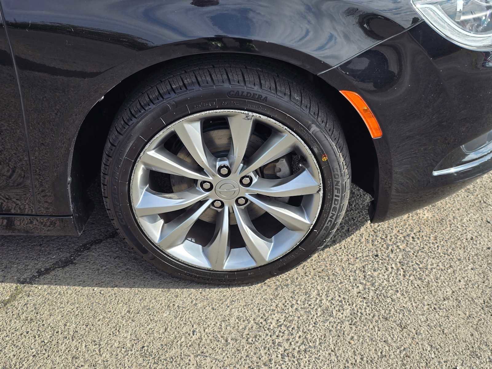 Used 2016 Chrysler 200 S image 11