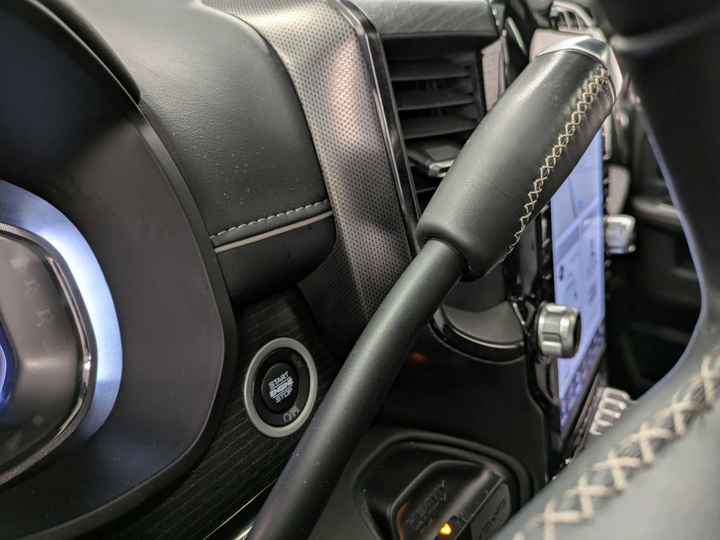 Used 2024 RAM 2500 Limited image 18