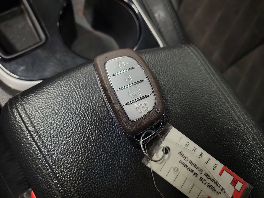 Used 2018 Hyundai Sonata Sport image 16