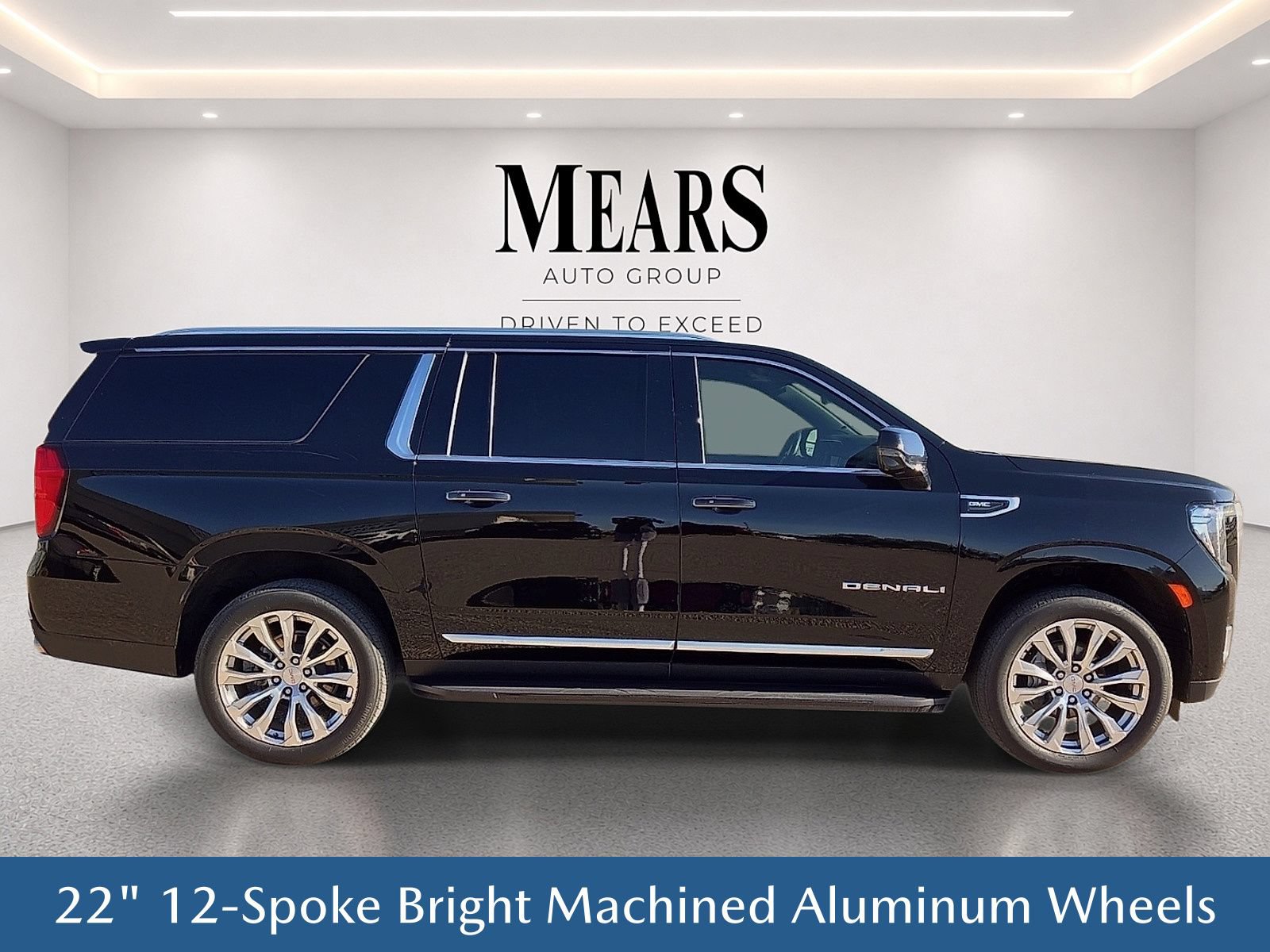 Used 2024 GMC Yukon XL Denali w/ Advanced Technology Package AWD/4WD image 7