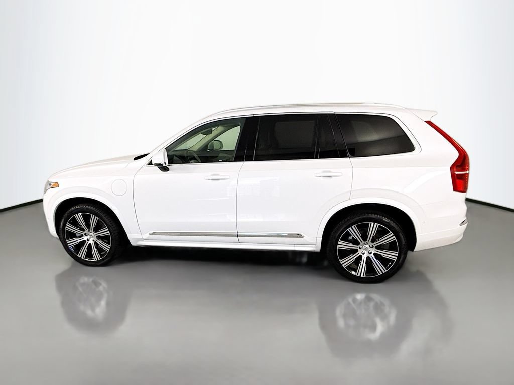 Used 2024 Volvo XC90 T8 Plus w/ Protection Package Premier AWD/4WD image 2