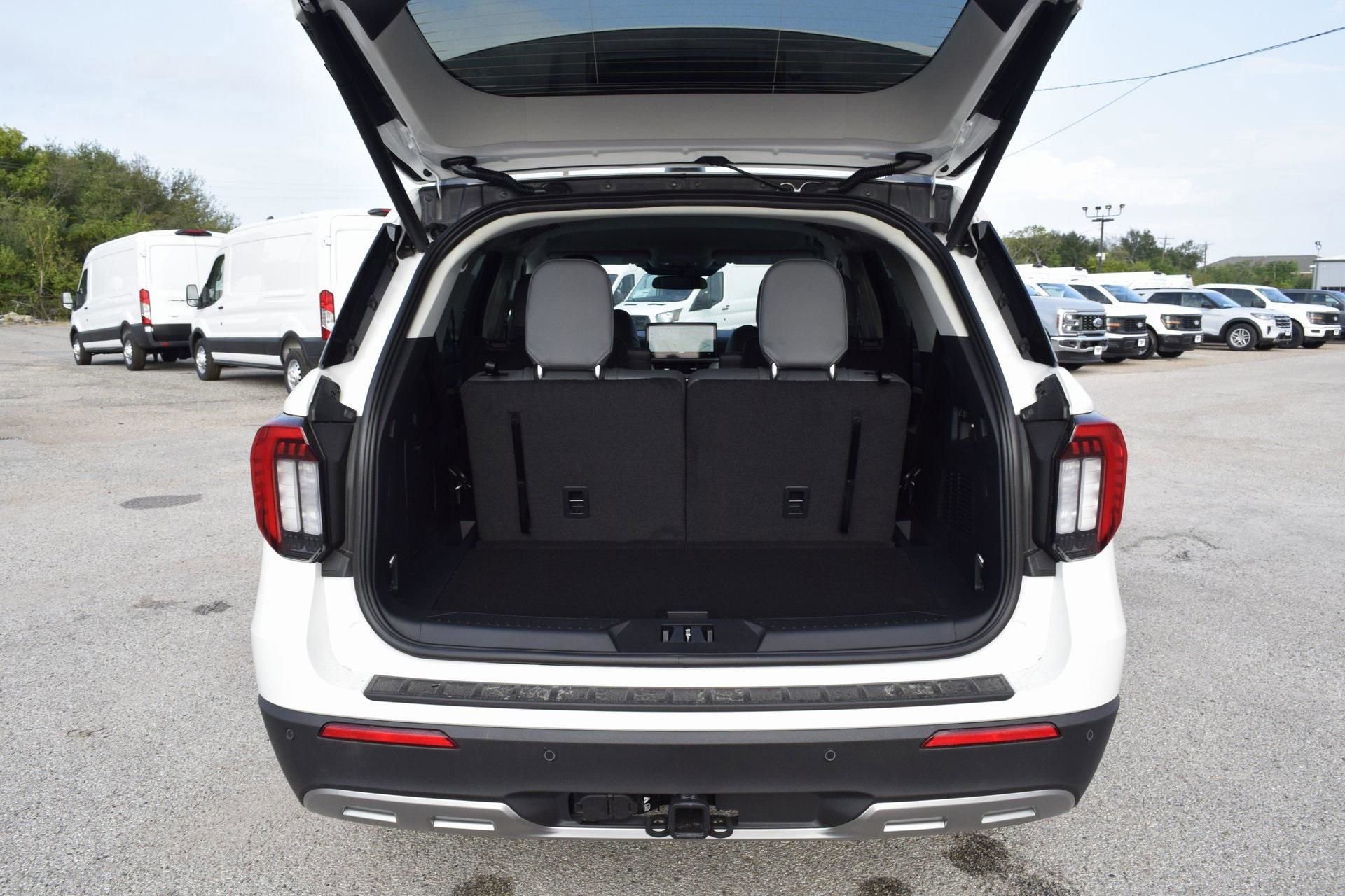 New 2026 Ford Explorer Active w/ Active Comfort Package image 22