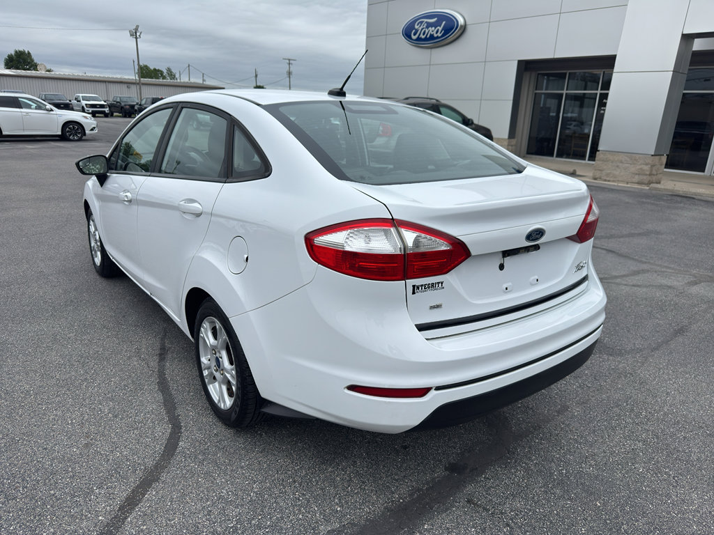 Used 2015 Ford Fiesta SE FWD image 5