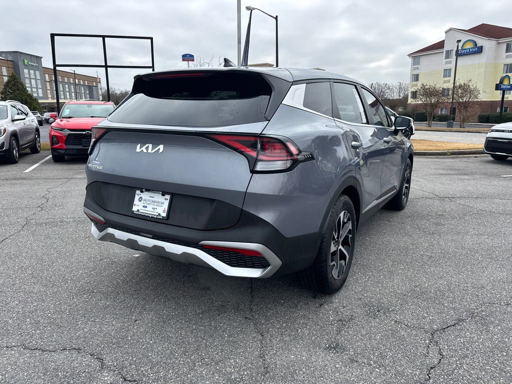 Certified 2023 Kia Sportage EX image 3
