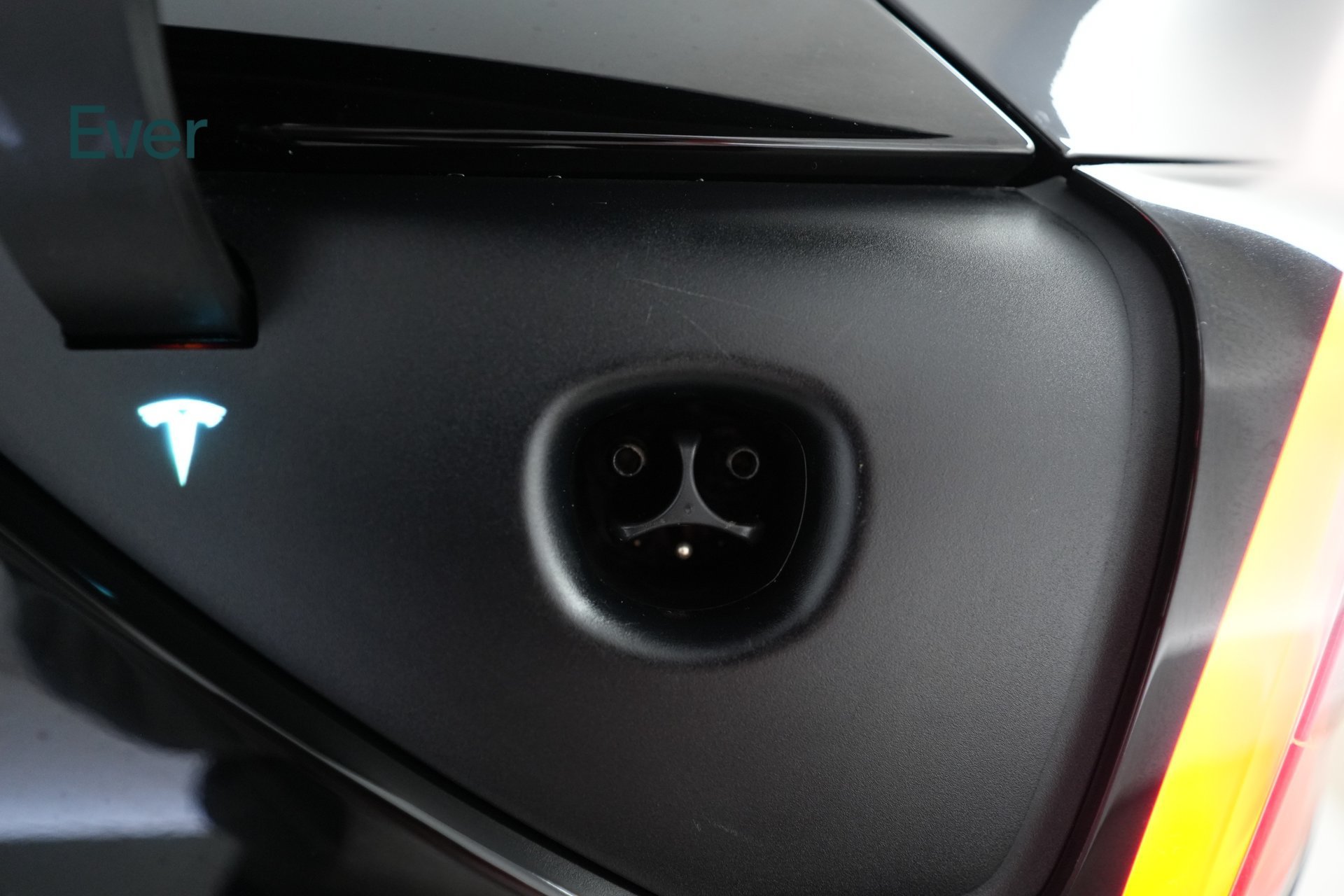 Used 2025 Tesla Model Y Long Range RWD image 10