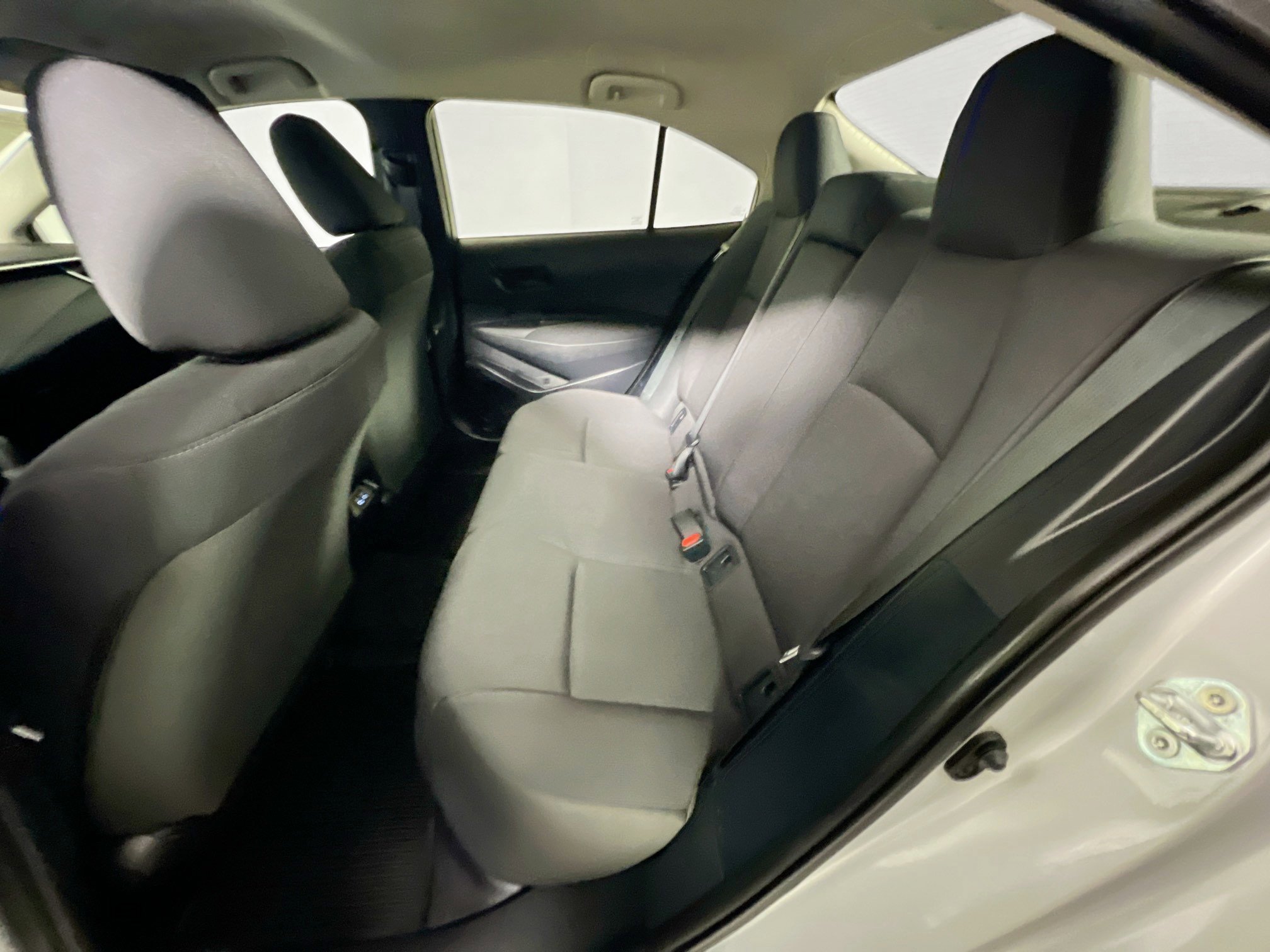 Used 2024 Toyota Corolla LE image 27