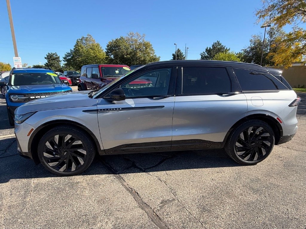 New 2026 Lincoln Nautilus Reserve AWD/4WD image 3