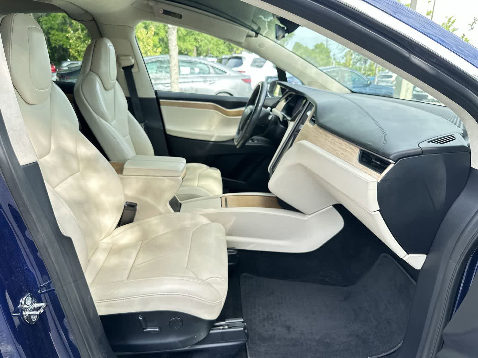 Used 2018 Tesla Model X 100D AWD/4WD image 17