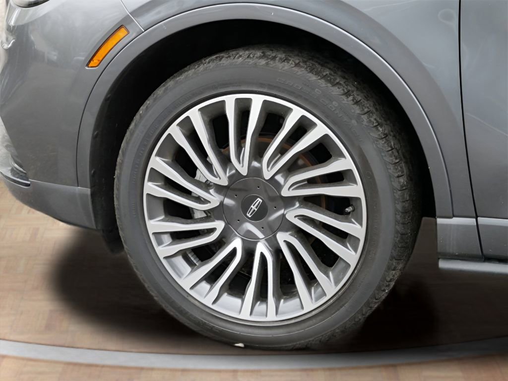 Used 2022 Lincoln Corsair Reserve w/ Sport Package image 9