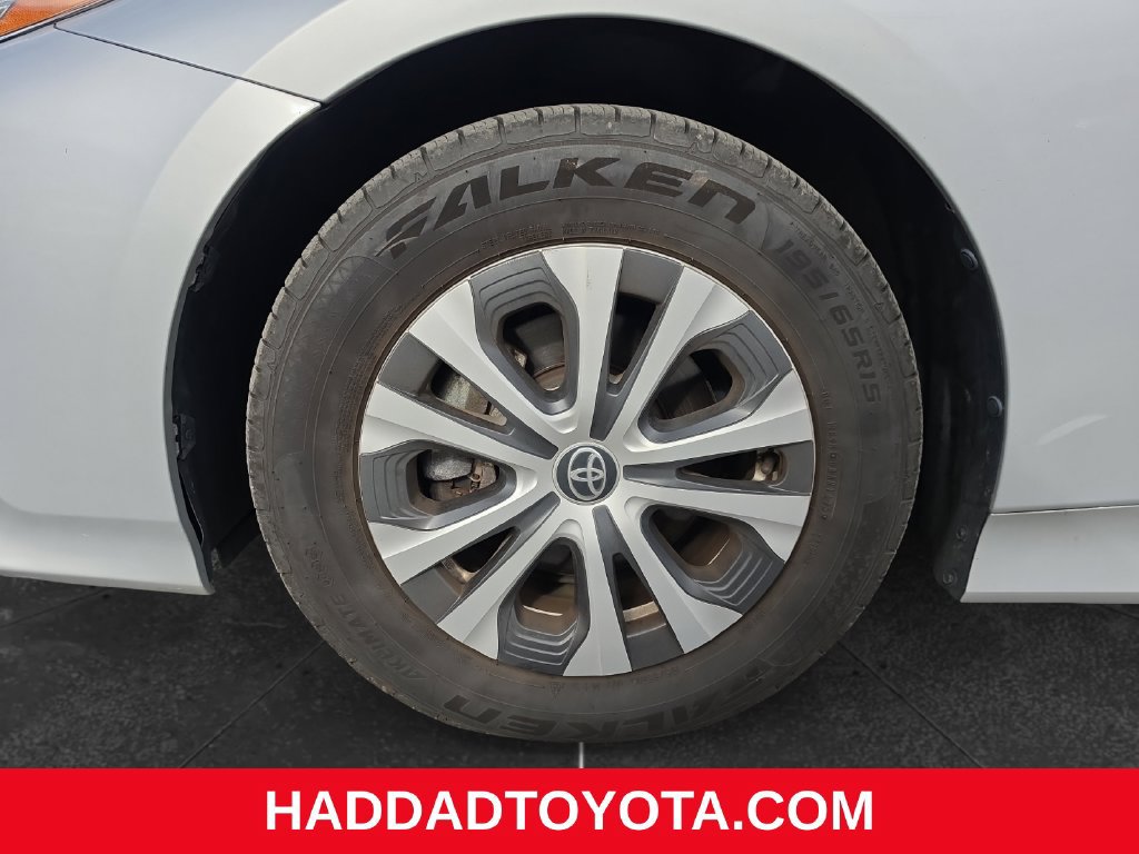 Used 2022 Toyota Prius Prime LE FWD image 15