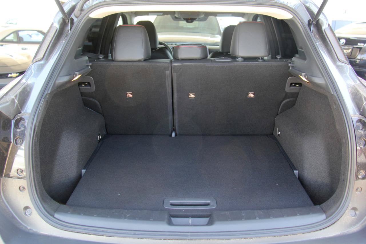 Used 2026 Nissan Kicks SR FWD image 26