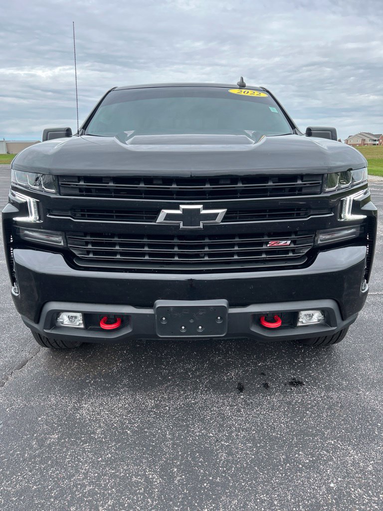 Used 2022 Chevrolet Silverado 1500 LT Trail Boss w/ Convenience Package II AWD/4WD image 2