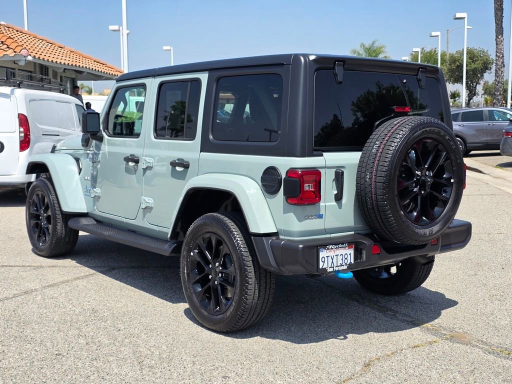 Used 2023 Jeep Wrangler Unlimited Sahara AWD/4WD image 6