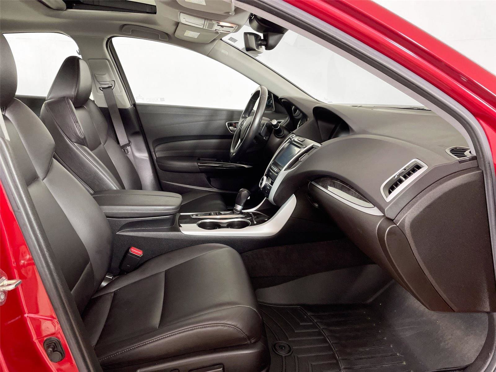 Used 2020 Acura TLX FWD image 27