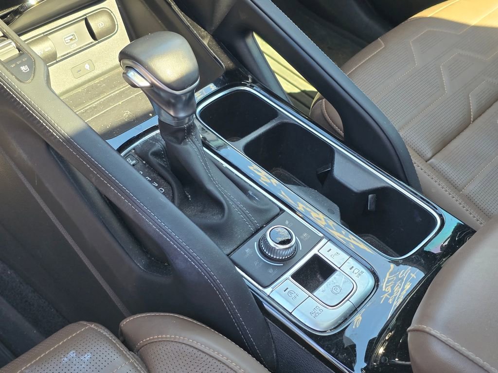 Used 2022 Kia Telluride SX w/ SX Prestige Package image 8