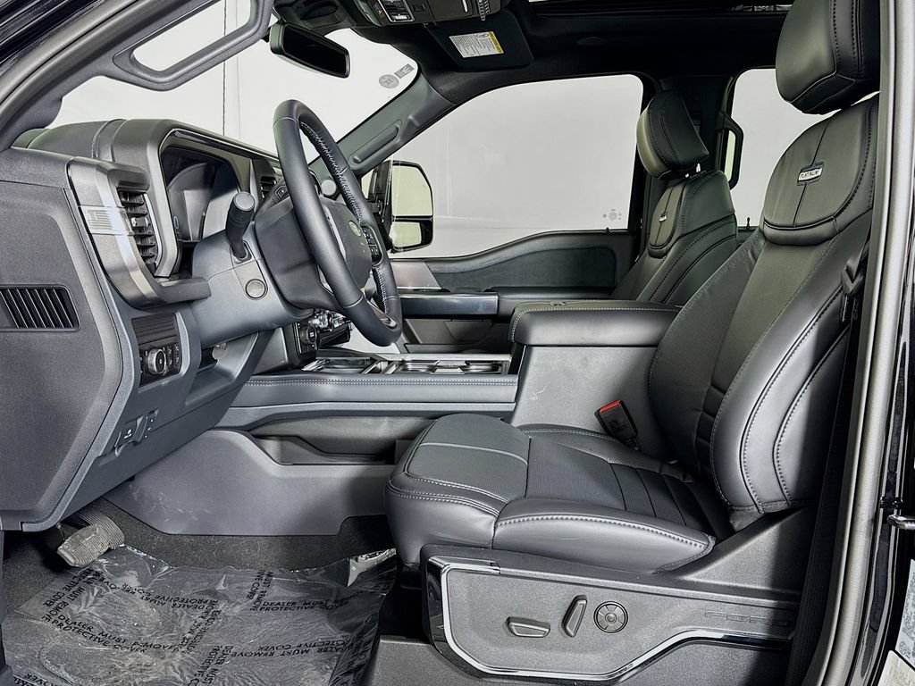 Used 2026 Ford F450 Platinum w/ FX4 Off-Road Package AWD/4WD image 13