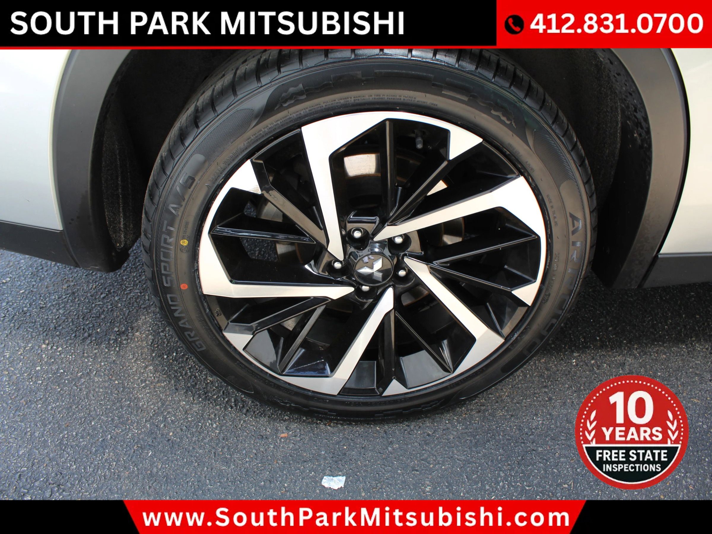 Used 2024 Mitsubishi Outlander Ralliart AWD/4WD image 33