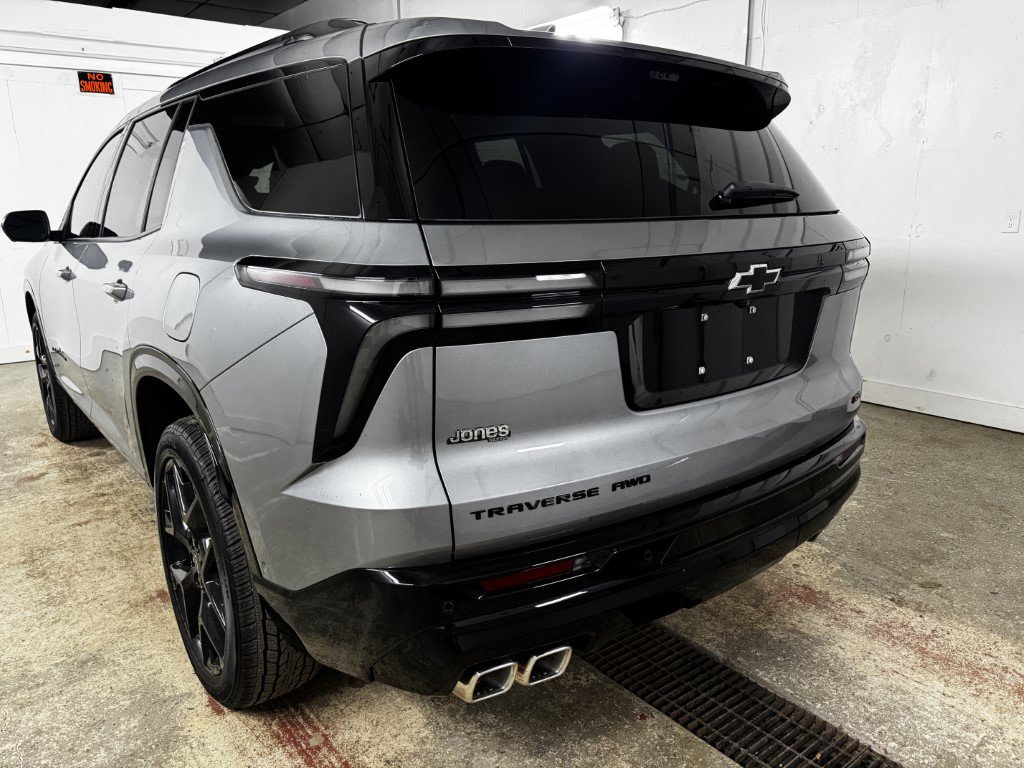 New 2026 Chevrolet Traverse RS image 7