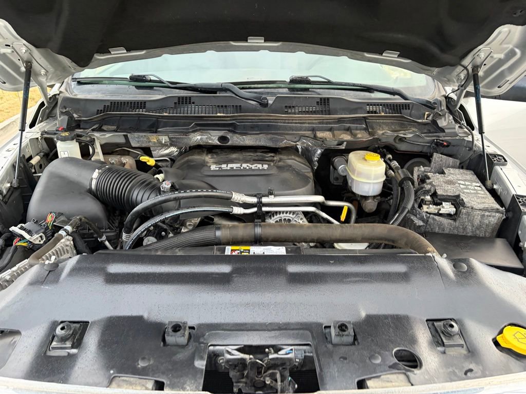 Used 2018 RAM 2500 Tradesman w/ Chrome Appearance Group AWD/4WD image 21