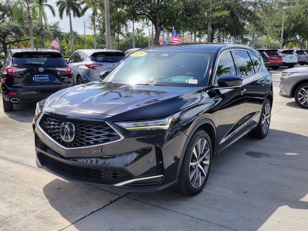 Used 2025 Acura MDX w/ Technology Package FWD image 3