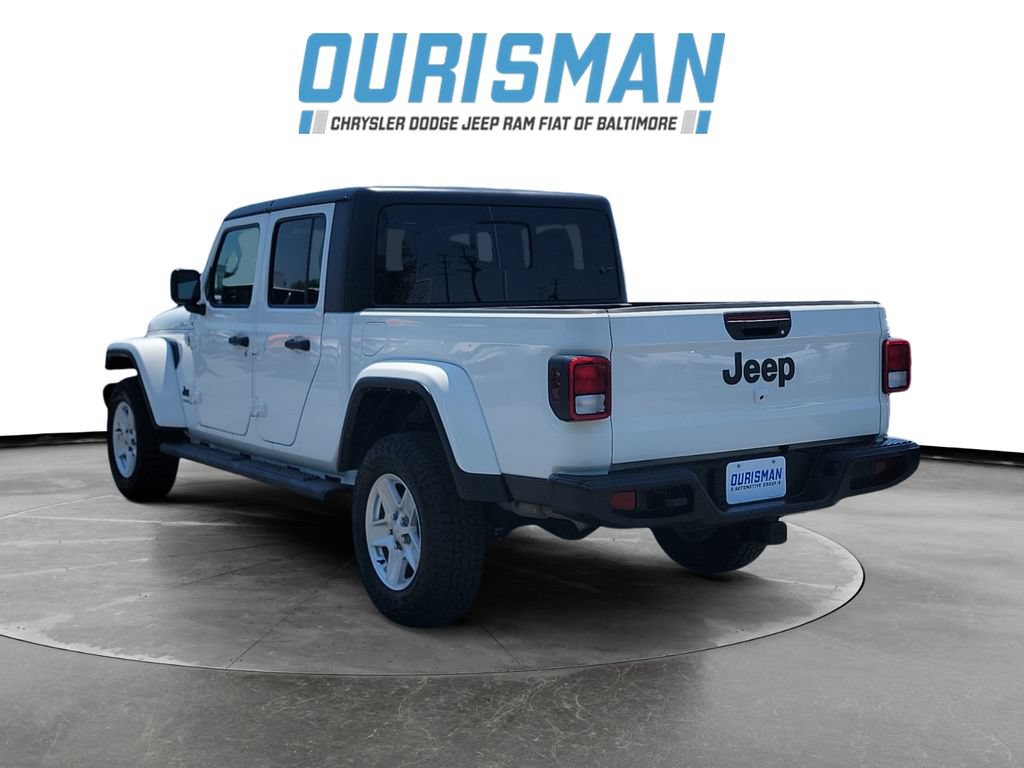 Used 2022 Jeep Gladiator Sport AWD/4WD image 4