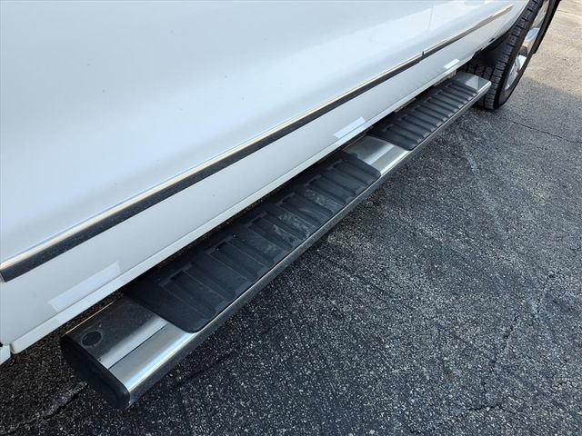 Used 2017 GMC Sierra 1500 SLT w/ SLT Premium Package image 16