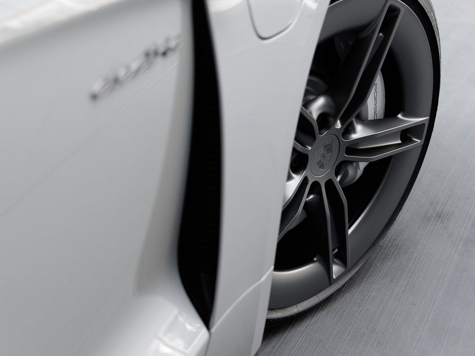 New 2025 Porsche Taycan Turbo AWD/4WD image 40