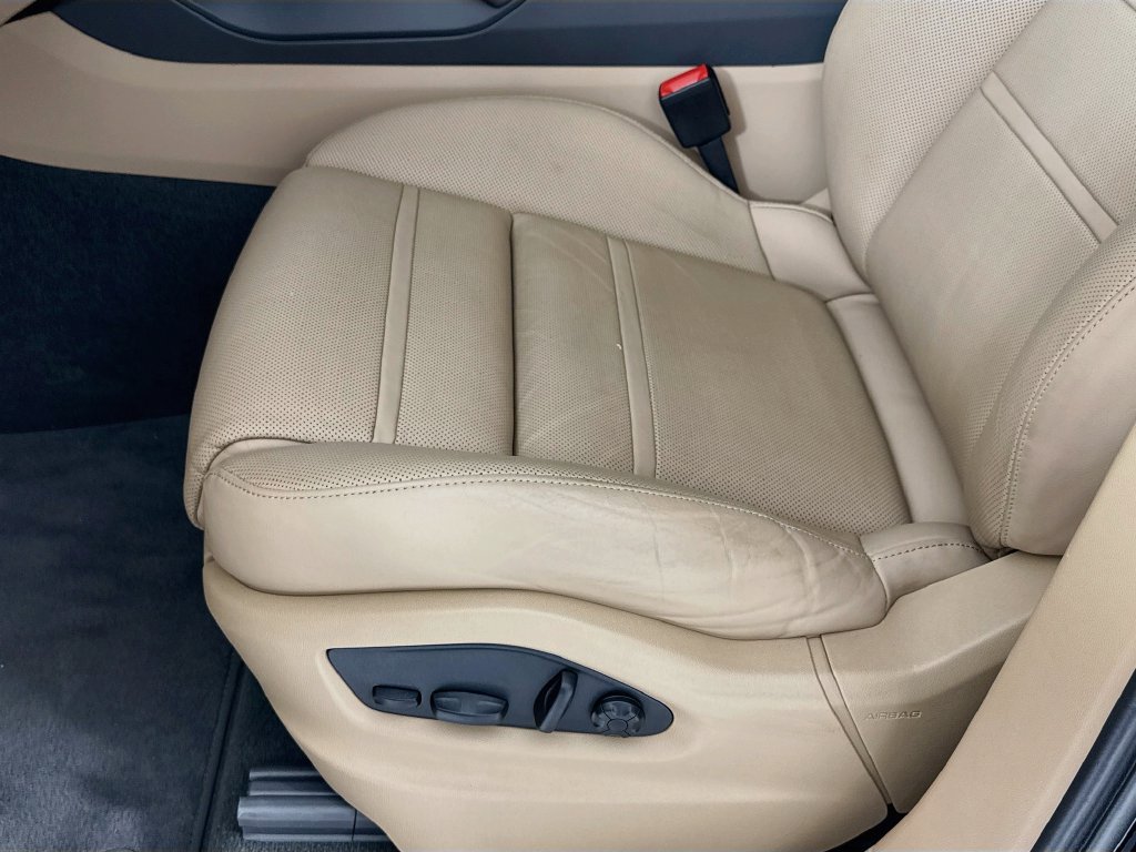 Certified 2023 Porsche Cayenne AWD/4WD image 13
