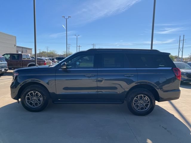 New 2026 Ford Expedition Active RWD image 4