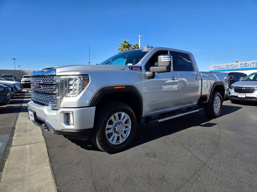 Used 2021 GMC Sierra 2500 Denali image 2