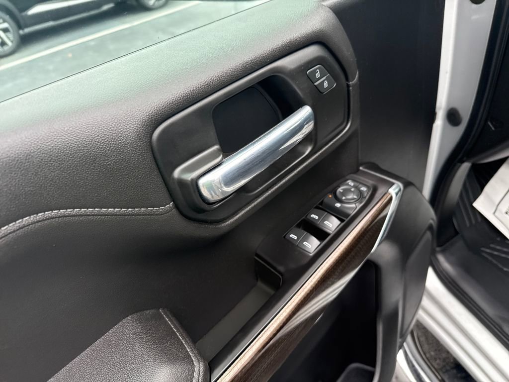 Used 2021 Chevrolet Silverado 1500 LT image 11