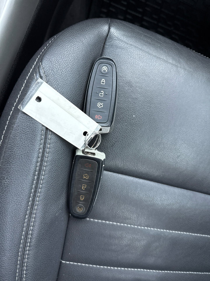 Used 2013 Ford C-MAX Energi SEL image 18