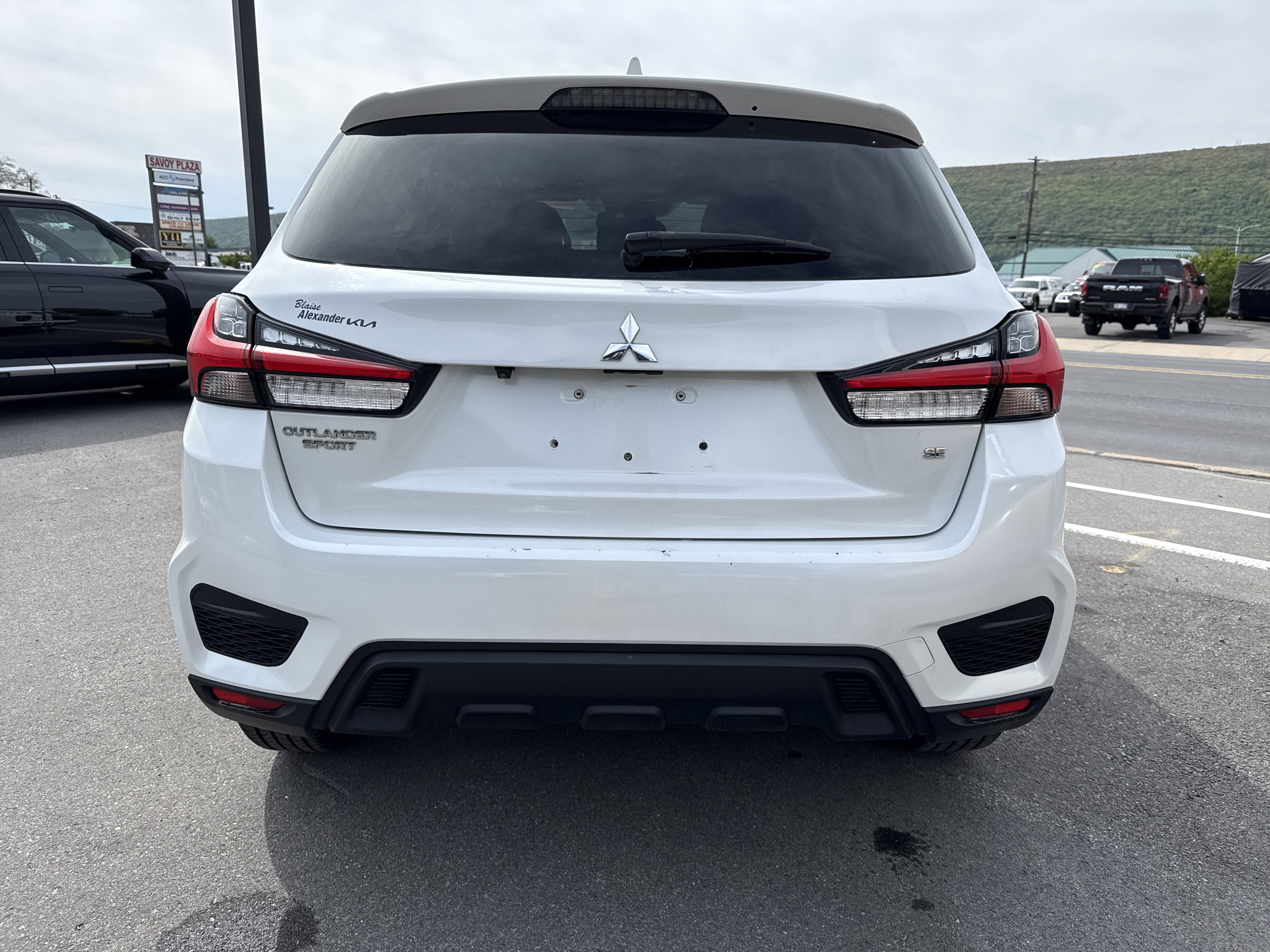 Used 2020 Mitsubishi Outlander Sport AWD image 4